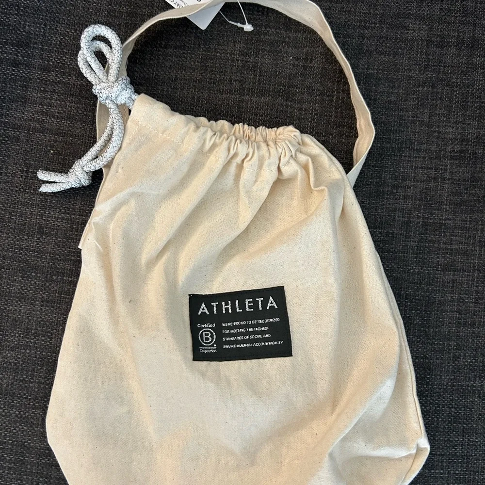 Athleta‎ cloth pouch NWT